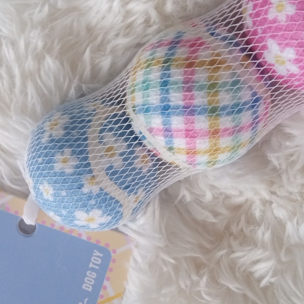 Springtime dog toy - Picture 3 of 6